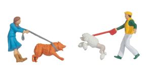 NOC16602 - Scena divertente - Incontro con un cane
