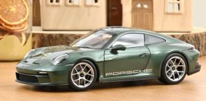 NOREV187472 - PORSCHE 911 S/T 2023 Verde malachite metallizzato