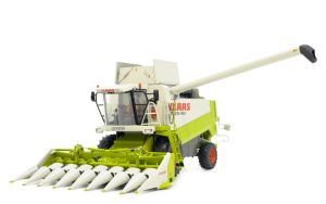 MAR2504 - Mietitrebbia CLAAS Lexion 480 con testate per mais 8-75C