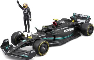 BUR28037H - MERCEDES-AMG W14E SF-23 #44 con L. Hamilton figurina