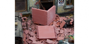 JUW23317 - Set di 6 segmenti di muro di mattoni rossi