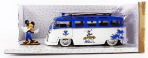 JAD33179 - VOLKSWAGEN Combi 1963 con figura di MICKEY