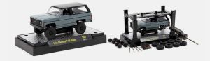 M2M-37000-67-A - CHEVROLET K5 Blazer 1974 grigio, kit di montaggio in blister