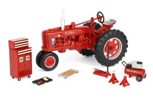 ERT44493 - FARMALL Super H con accessori - Collezione Prestige