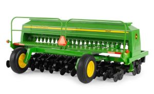 ERT45816 - Seminatrice JOHN DEERE 1590