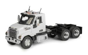 CON86005/0 - Camión volquete MACK Keystone 6x4 blanco