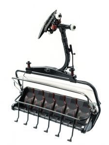 JC86503 - Seggiovia a 6 posti nera e rossa