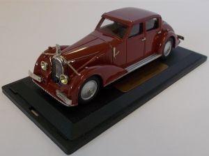 CLASSC1033 - VOISIN C28 Crest 1935 bordeaux