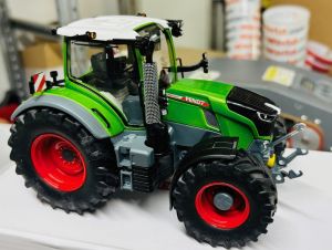 CW0291 - FENDT 728 Vario Verde Natura