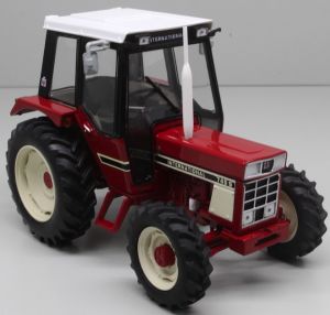 REP196 - INTERNATIONAL IH 745 S con cofano apribile e zavorra estraibile