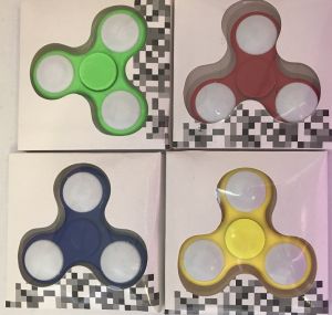 LP00944 - Filatore a mano luminoso - Colore casuale