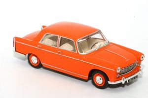 ODE079 - PEUGEOT 404 Berlina 1960 Arancio