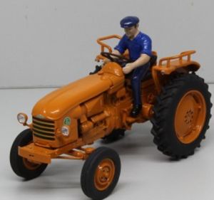 REP173 - RENAULT D35 con conducente