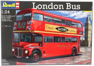 REV07651 - Modello di autobus di Londra da assemblare e dipingere