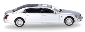 HER87MC000023 - MAYBACH 62S 2002 argento