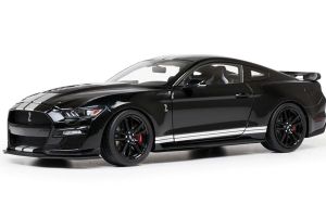 IXO-U18RDC002-FO - FORD Mustang Shelby GT500 2022 Nera con strisce bianche