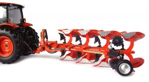 UH4930 - Aratro KUBOTA RM 2005V
