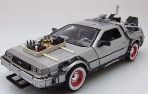 WEL22444 - DELOREAN DMC 12 Ritorno al futuro Episodio 3