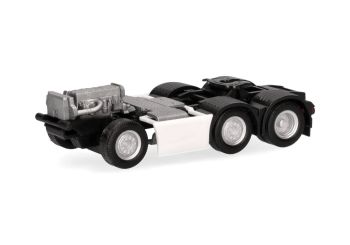 HER086011 - IVECO S-WAY telaio 6x2 - 2 pezzi da assemblare