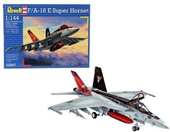 REV03997 - Costruisci e dipingi il caccia F/A-18E Super Hornet