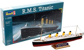 REV05804 - RMS Titanic da assemblare e verniciare