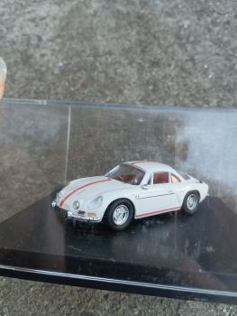 TRO0801W - RENAULT Alpine A110 1300G Street 1968 bianca