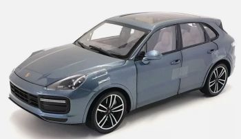 MNC110066070 - PORSCHE Cayenne Turbo S 2017 Blu metallizzato