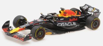 MNC110232301 - ORACLE RED BULL Racing RB18 F1 #1 GP del Giappone 2022 Vincitore Max VERSTAPPEN