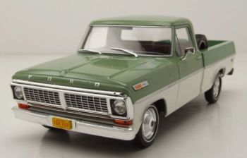 WBXWB124252 - FORD F-100 del 1970, Verde e Bianco