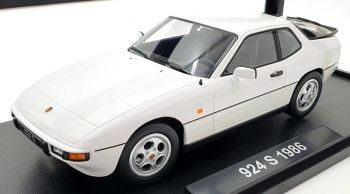 KKS180771 - Porsche 924S bianca del 1986