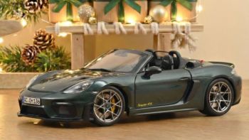 NOREV187272 - PORSCHE 718 Spyder RS ​​Weissach Pack 2023 Verde foresta metallizzato