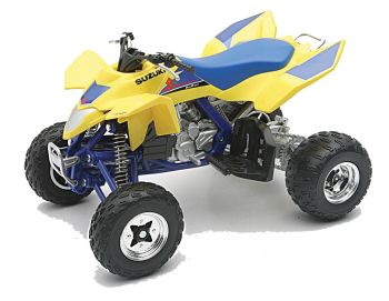 NEW42833B - QUAD SUZUKI QUADRACER R450 ATV Scala: 1/12