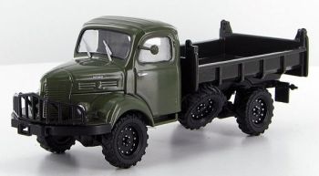 ELI101429 - HOTCHKISS PL20 4x4 con verricello anteriore e benna TP 600 Ex