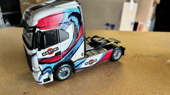 CW0211 - IVECO S-WAY  4x2 MARTINI