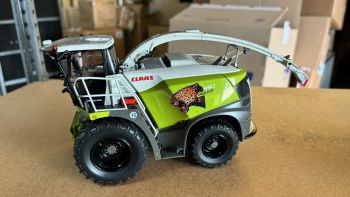 CW0217 - Ensileuse CLAAS Jaguar avec jantes noir