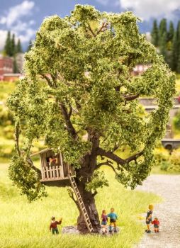 NOC21765 - Albero con capanna 15 cm