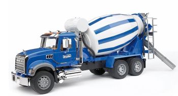 BRU2814 - Autocarro per roulotte MACK