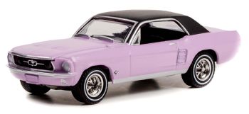 GREEN30352 - FORD Mustang coupé rosa 1967 della serie SHE COUNTRY Special in blister