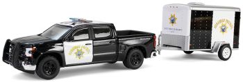GREEN32315-C - CHEVROLET Silverado 2023 Polizia della California con rimorchio della serie HOT PURSUIT in blister