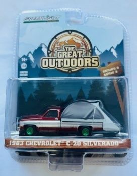 GREEN38050-CVERT - CHEVROLET C-20 Silverado del 1983 con cerchi verdi della serie THE GREAT OUTDOORS in blister