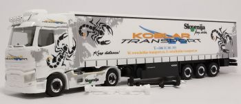 HER312073 - RENAULT T 4x2 con rimorchio telonato 3 Assi KOBLAR Transport