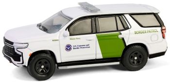 GREEN43035-F - CHEVROLET Tahoe 2023 Servizio doganale degli Stati Uniti della serie HOT PURSUIT in blister