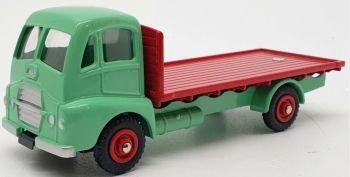 DIN432 - Camion con pianale - rosso e verde - GUY WARRIOR - Edizione Atlas