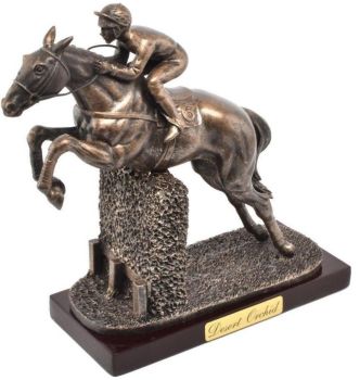 ATL4652102 - Statua del cavallo da corsa - Orchidea del deserto