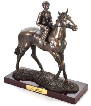 ATL4652112 - Statua del cavallo da corsa – Uccello marino