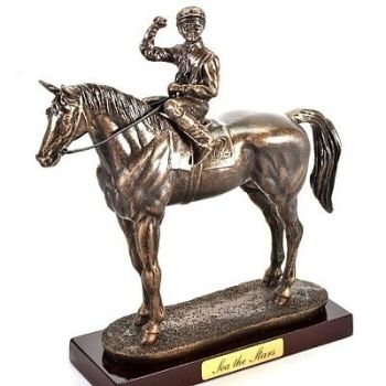 ATL4652117 - Statua del cavallo da corsa – Sea the stars