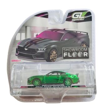 GREEN68070-B_VERT - FORD Mustang GT 2024 VERDE della serie SHOWROOM FLOOR in blister