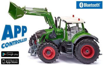 SIK6793 - FENDT 933 Vario con caricatore Radiocomandato tramite applicazione Bluetooth (senza telecomando)