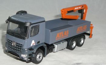 CON7899/03 - MERCEDES Arocs 6x4 rigido con gru ATLAS