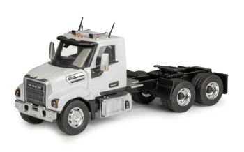 CON86005/0 - Camión volquete MACK Keystone 6x4 blanco